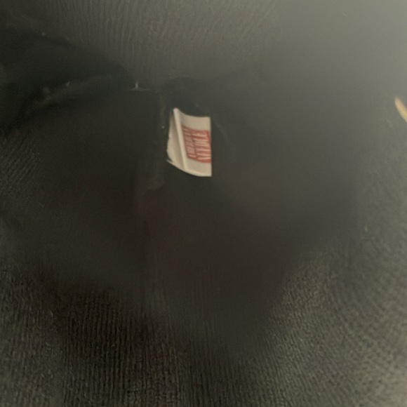 Vancouver Canucks NHL American Needle Camo Beanie - Picture 4 of 7